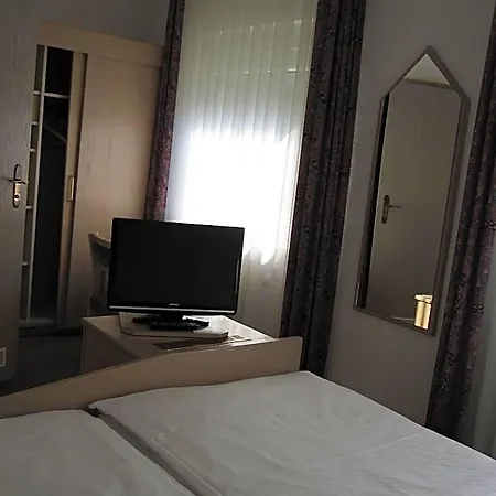 Maifelder Hof 3*