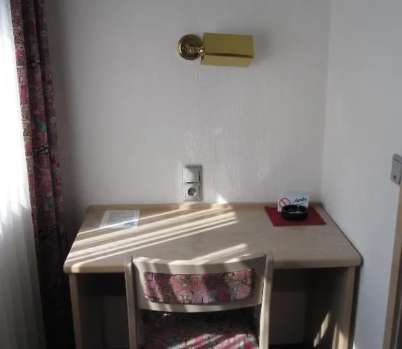 Maifelder Hof ホテル